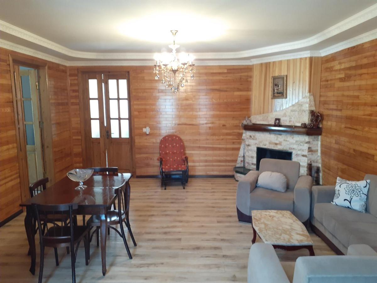 Hotel Lukas'S House Kobuleti Esterno foto